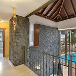 Karat Kanaria * Costa Adeje (Tenerife)