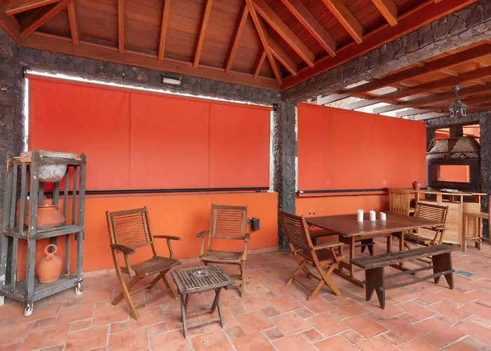 Karat Kanaria Tatil Evi *